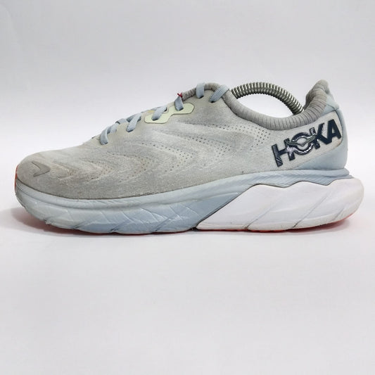 Hoka Arahi 6